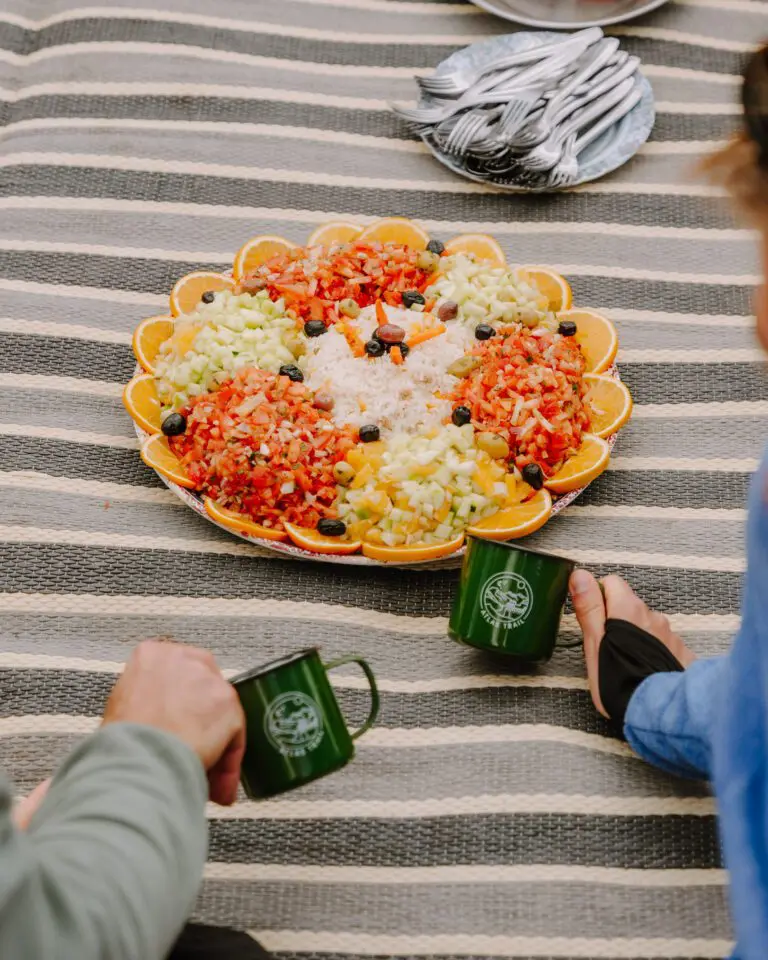 Repas traditionnel au Maroc
